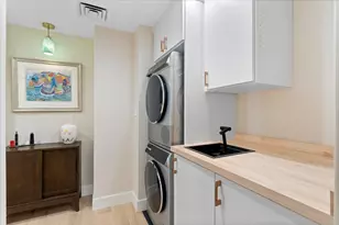 950 N Michigan Ave, Chicago, IL 60611 - Photo 23