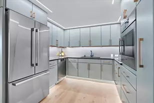950 N Michigan Ave, Chicago, IL 60611 - Photo 15