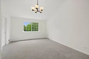 5513 Chancery Way, Lake in the Hills, IL 60156 - Photo 11