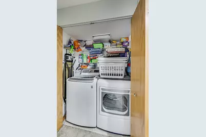 4915 W Gunnison Street #D, Chicago, IL 60630 - Photo 33