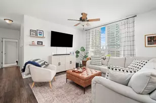 421 W Huron St, Chicago, IL 60654 - Photo 7
