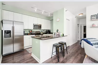421 W Huron Street #1009, Chicago, IL 60654 - Photo 3