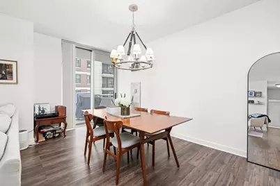 421 W Huron Street #1009, Chicago, IL 60654 - Photo 11