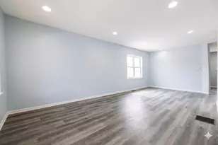 9020 S Carpenter St, Chicago, IL 60620 - Photo 7