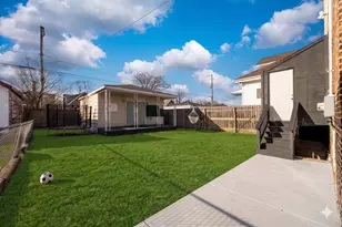 9020 S Carpenter St, Chicago, IL 60620 - Photo 25
