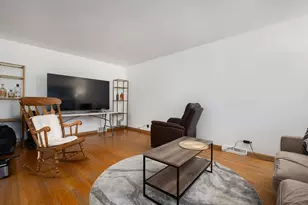 2630 W Estes Ave, Chicago, IL 60645 - Photo 3