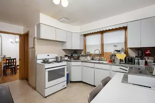 2630 W Estes Ave, Chicago, IL 60645 - Photo 7