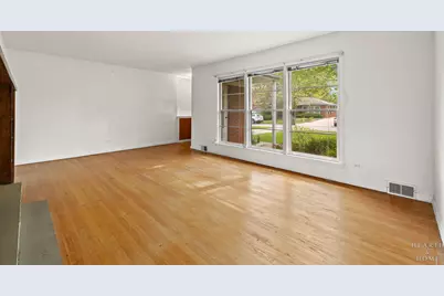 814 S Chestnut Avenue, Arlington Heights, IL 60005 - Photo 3