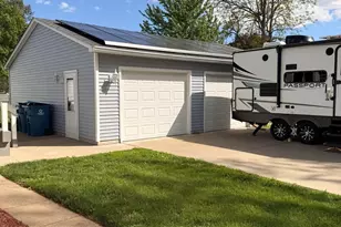 602 E High St, Hennepin, IL 61327 - Photo 29