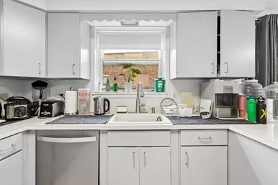 2225 W Touhy Avenue, Chicago, IL 60645 - Photo 29