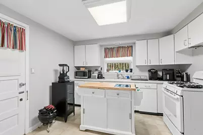 2225 W Touhy Avenue, Chicago, IL 60645 - Photo 45