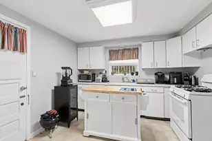 2225 W Touhy Ave, Chicago, IL 60645 - Photo 45