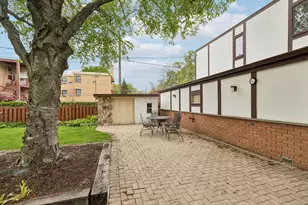 2225 W Touhy Ave, Chicago, IL 60645 - Photo 65