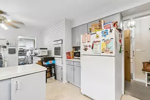 2225 W Touhy Ave, Chicago, IL 60645 - Photo 27