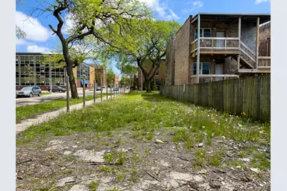 856 N Avers Avenue, Chicago, IL 60651 - Photo 3