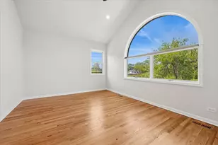 1757 W Newport Ave, Chicago, IL 60657 - Photo 13