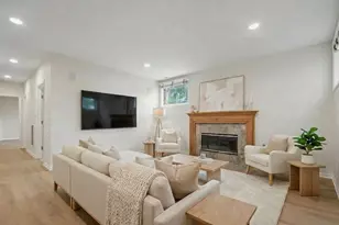 1757 W Newport Ave, Chicago, IL 60657 - Photo 25
