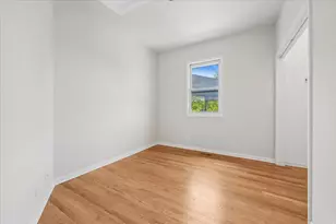 1757 W Newport Ave, Chicago, IL 60657 - Photo 21