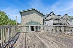 1757 W Newport Ave, Chicago, IL 60657 - Photo 31
