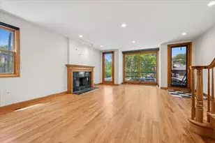 1757 W Newport Ave, Chicago, IL 60657 - Photo 5