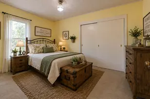 114 E Center St, Seymour, IL 61875 - Photo 9