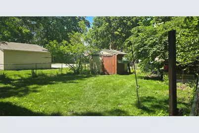 114 E Center Street, Seymour, IL 61875 - Photo 13