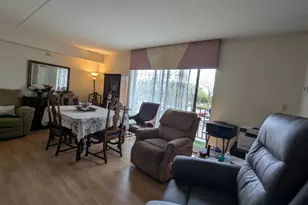 6340 Americana Dr, Willowbrook, IL 60527 - Photo 9