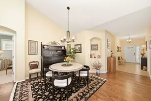 1242 Barkston Ln, Aurora, IL 60502 - Photo 7