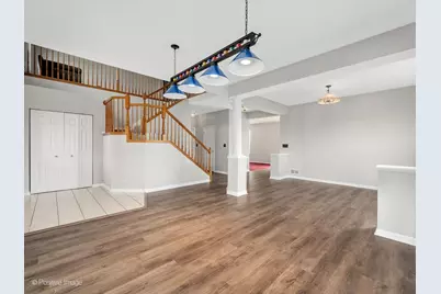 829 Red Barn Lane, Elgin, IL 60124 - Photo 5
