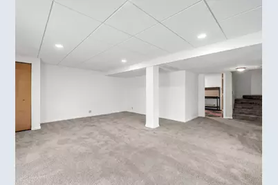 829 Red Barn Lane, Elgin, IL 60124 - Photo 23