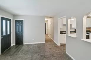 22102 Hawthorne Way, Richton Park, IL 60471 - Photo 5