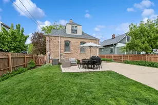 303 N Willow Rd, Elmhurst, IL 60126 - Photo 25