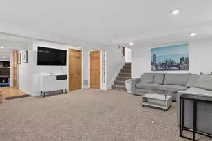 2913 Virginia Ln, Glenview, IL 60025 - Photo 25