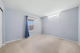 217 Sunbury Dr, Saint Charles, IL 60175 - Photo 13