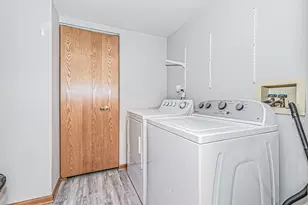214 N Cathy Ln, Mount Prospect, IL 60056 - Photo 19