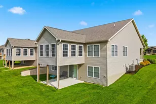 723 Yingling Dr, Dixon, IL 61021 - Photo 5