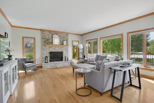 40W675 Stonebriar Ln, Elgin, IL 60124 - Photo 15
