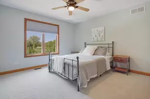 40W675 Stonebriar Ln, Elgin, IL 60124 - Photo 27