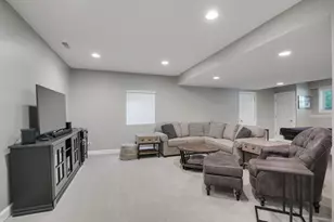 40W675 Stonebriar Ln, Elgin, IL 60124 - Photo 31