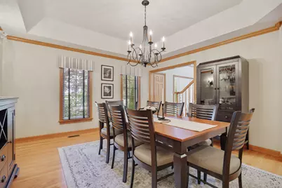 40W675 Stonebriar Lane, Elgin, IL 60124 - Photo 7
