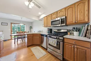 14571 Albany Ave, Lemont, IL 60439 - Photo 5