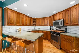 22W552 Cherry Ln, Glen Ellyn, IL 60137 - Photo 7
