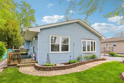1117 Crescent Court, Round Lake Beach, IL 60073 - Photo 25