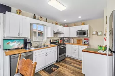 1117 Crescent Court, Round Lake Beach, IL 60073 - Photo 7