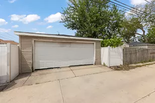 3037 Ernst St, Franklin Park, IL 60131 - Photo 19