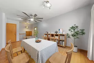 3037 Ernst St, Franklin Park, IL 60131 - Photo 5