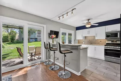 6401 Otto Place, Downers Grove, IL 60516 - Photo 5