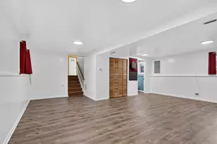 18320 W Linda Ln, Gurnee, IL 60031 - Photo 13