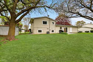 18320 W Linda Ln, Gurnee, IL 60031 - Photo 21