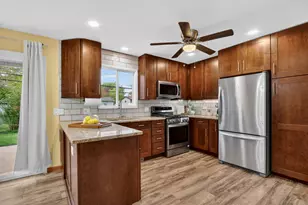 18320 W Linda Ln, Gurnee, IL 60031 - Photo 3